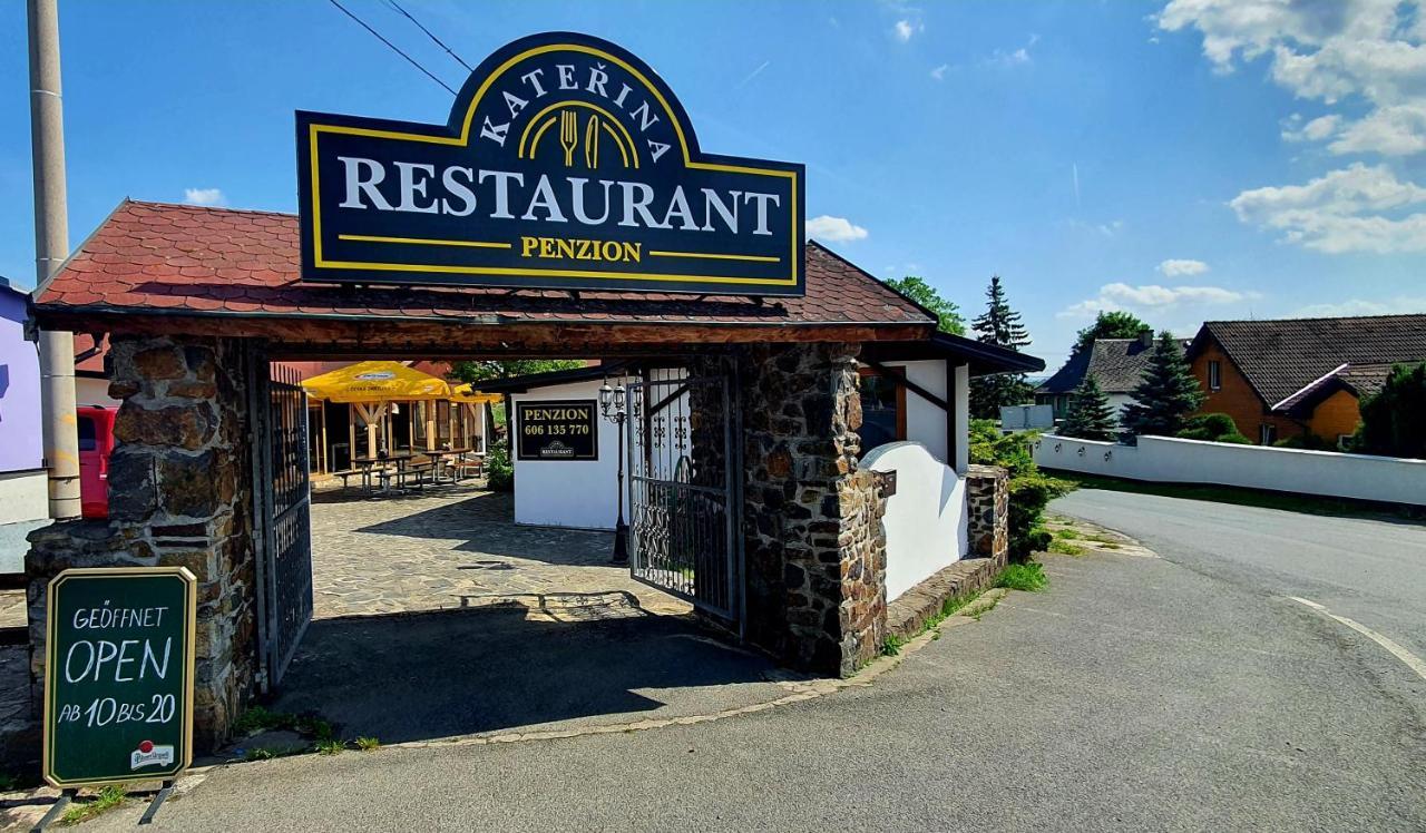 Katerina Restaurant A Penzion Rozvadov Exterior foto